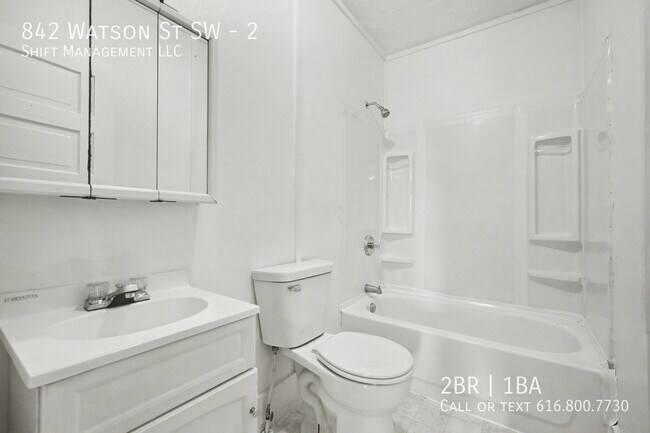 Building Photo - 842 Watson St SW