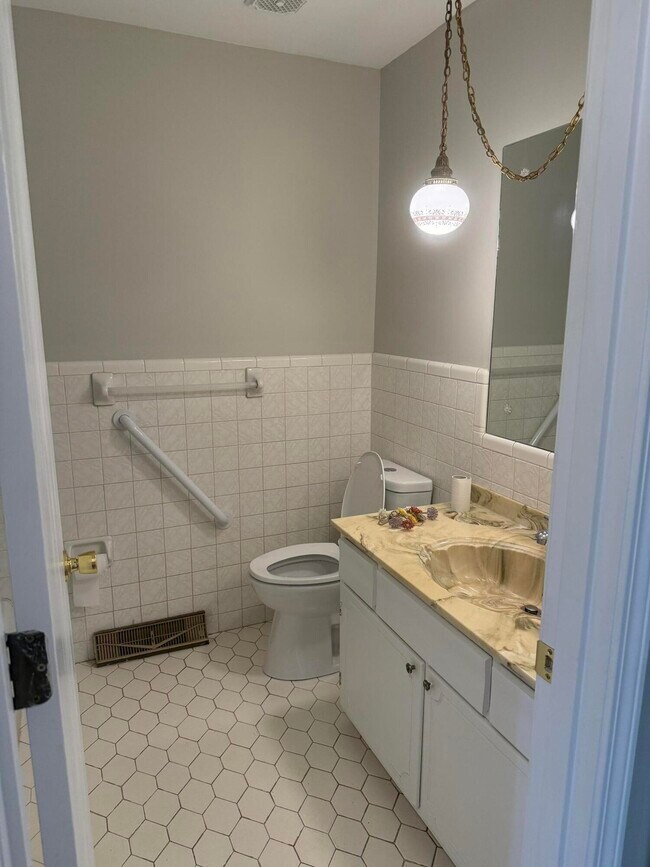 Building Photo - 3487 Ormond Cir