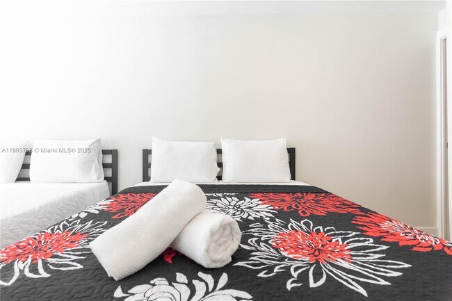 Building Photo - 2360 SW 12th St