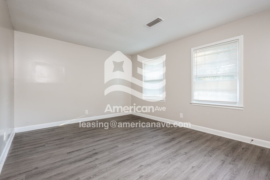 Building Photo - 721 Talley Ave