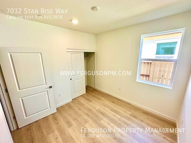 Building Photo - 7032 Star Rise Wy