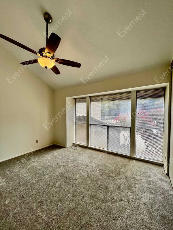 Building Photo - 4573 N O'Connor Rd