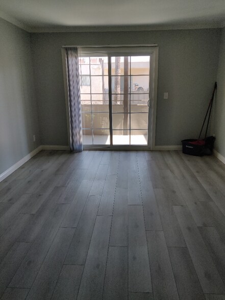 Building Photo - 19055 Sherman Way