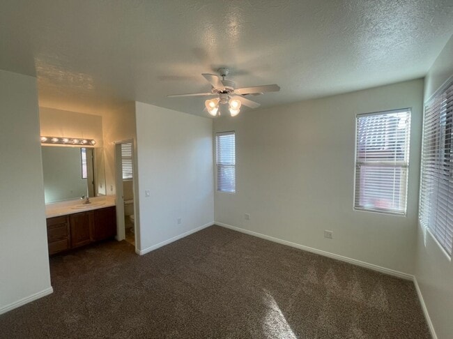 Building Photo - Great home in Coral Canyon!