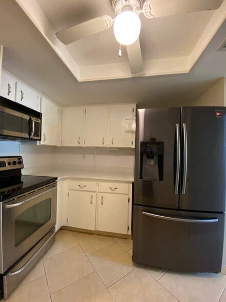 Kitchen - 12225 Environmental Dr