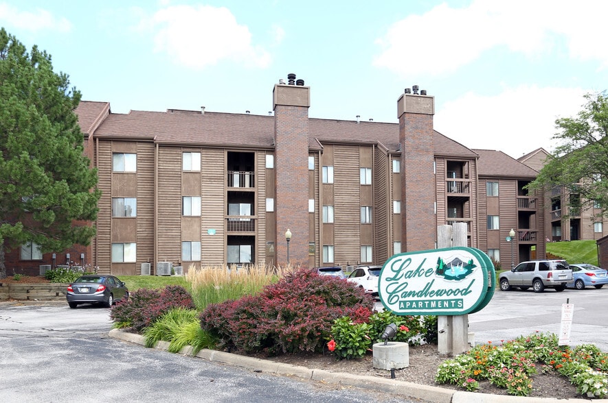 Lake Candlewood Apartments 1506 N 120th Plz Omaha NE 68154