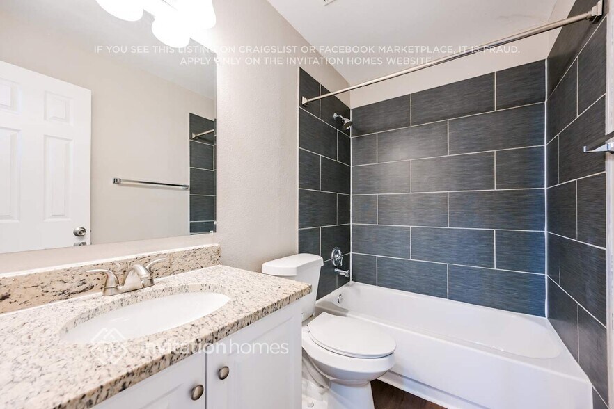 Building Photo - 5224 S Jericho St