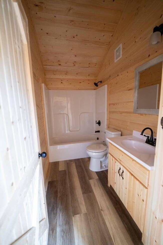 Building Photo - 157 Wideview Dr