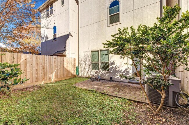 Building Photo - 1309 Malone St