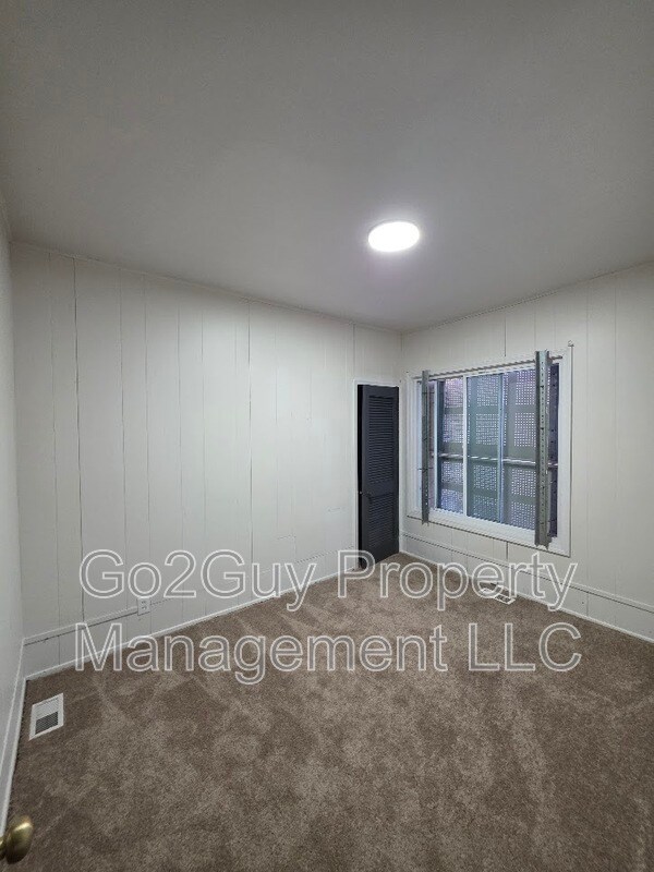 Building Photo - 5502 Audubon Rd