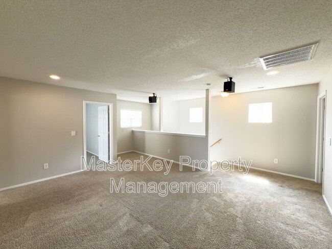 Building Photo - 2915 Skybrook Ln