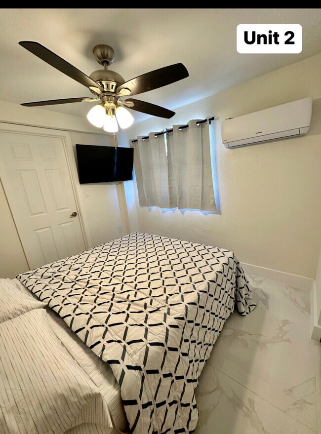 Building Photo - 6859 SW 42nd Terrace