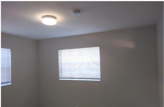 Building Photo - 2220 NW 44th Ave