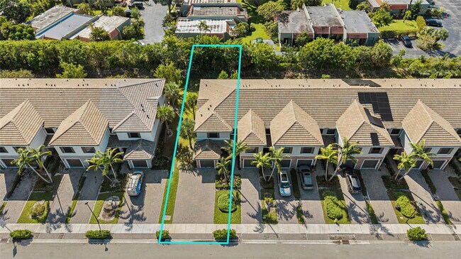 Building Photo - 180 SE 5th Ct