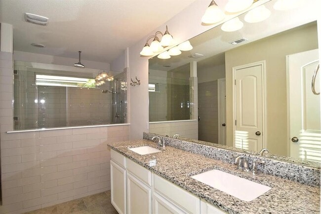 Building Photo - 1050 Kenney Fort Crossing