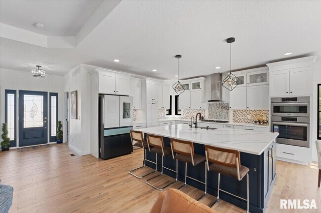Building Photo - 6817 Timber Ct