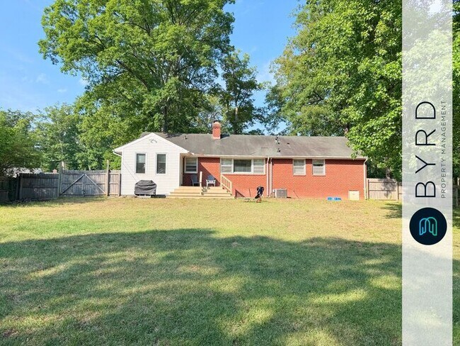 Building Photo - 7736 Turf Ln