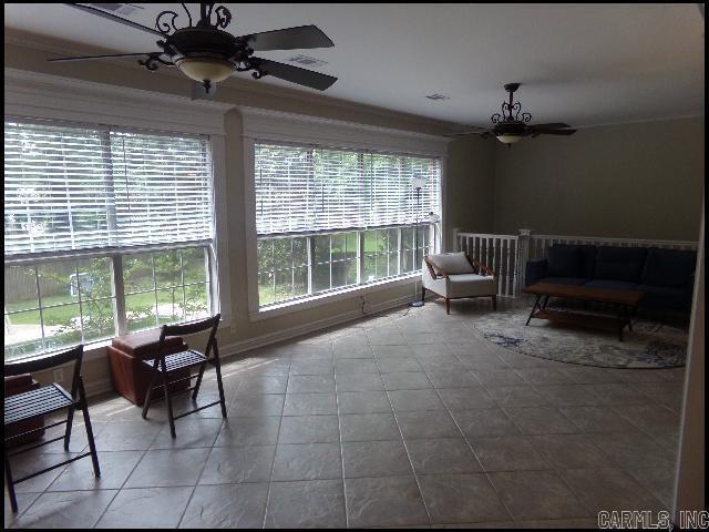 Building Photo - 12 Caddo Ct
