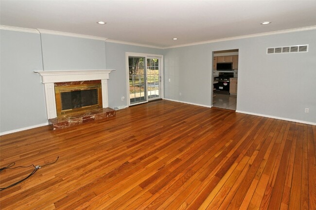 Building Photo - 12901 Fernway Ln