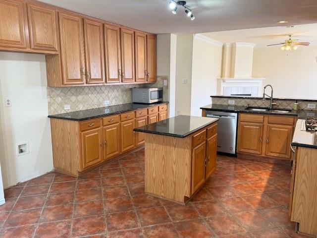 Building Photo - 2440 Deer Horn Dr