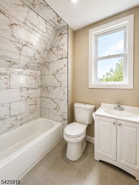 Building Photo - 33 Richelieu Terrace