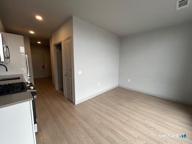 Building Photo - 711 Summer St