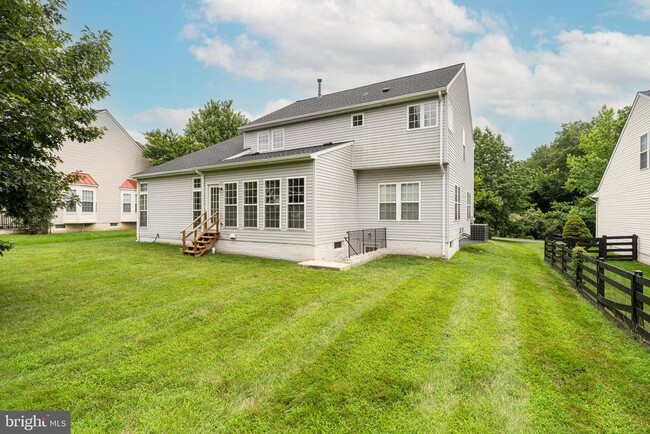 Building Photo - 42038 Cherish Ct