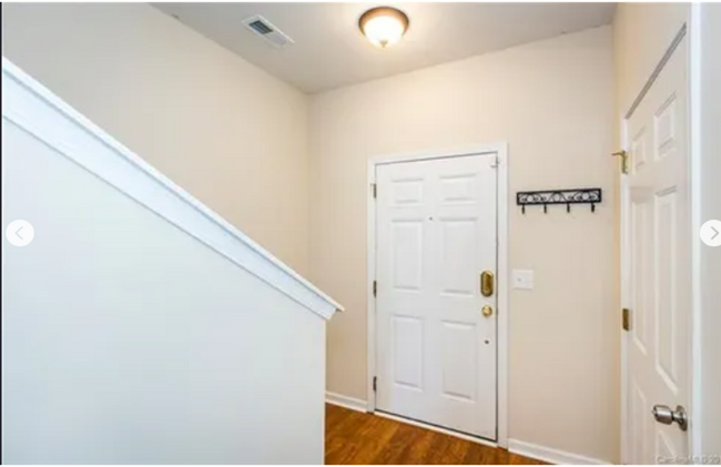 Building Photo - 14723 Lions Paw St