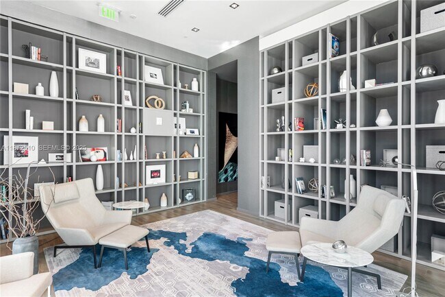 Building Photo - 1100 S Miami Ave