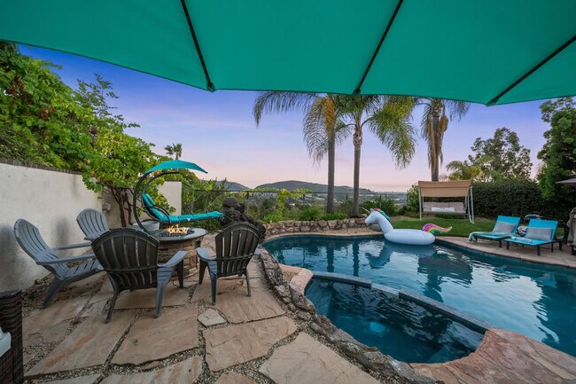 Building Photo - 9737 Benavente Pl