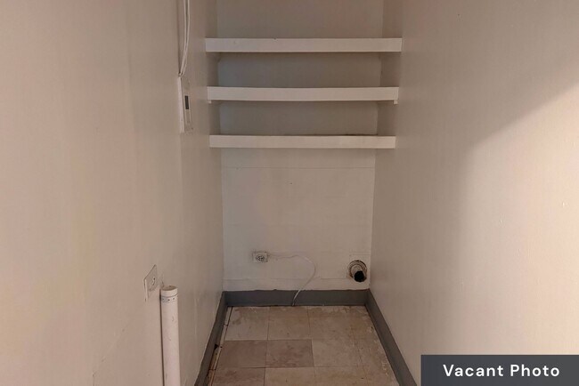 Building Photo - Charming 3 Bed 1 Bath in Hospital District