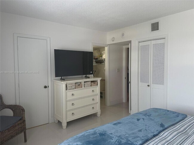 Building Photo - 1500 S Ocean Blvd