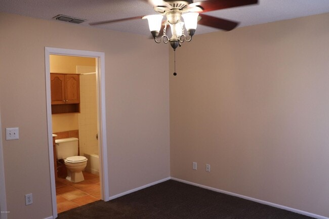 Building Photo - Two Story Townhome