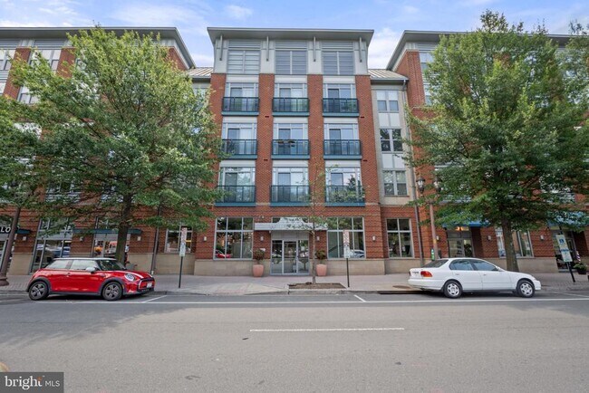 Building Photo - 1800 Wilson Blvd