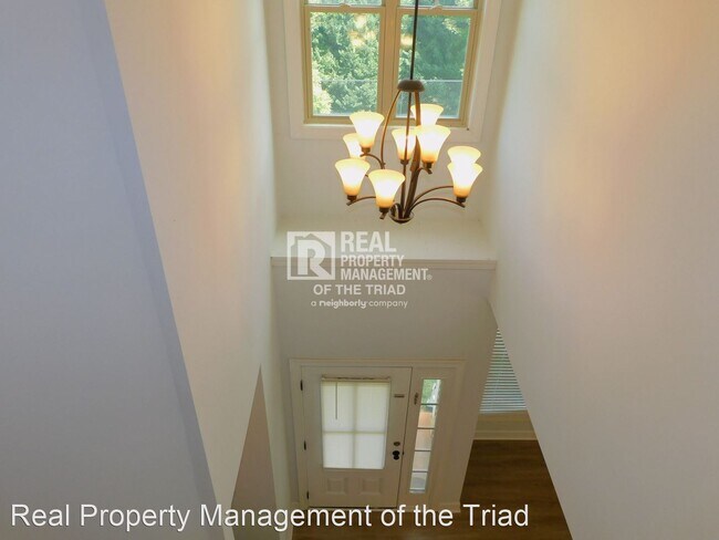 Building Photo - 3 br, 2.5 bath House - 4028 Canterwood Drive