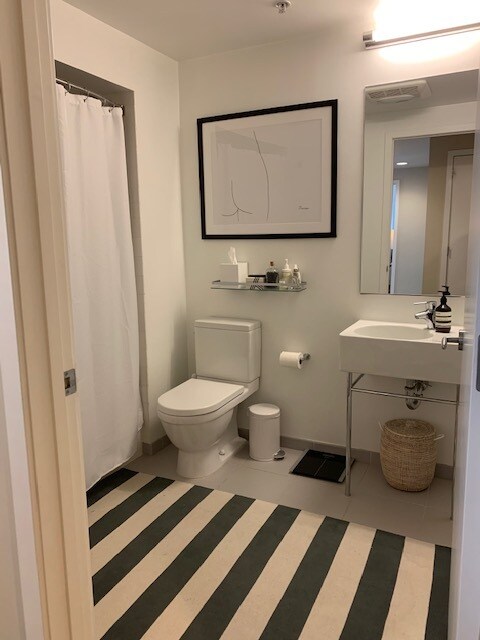 Building Photo - 55 Page St