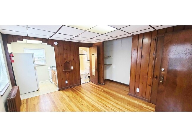 Building Photo - Ludlow 960