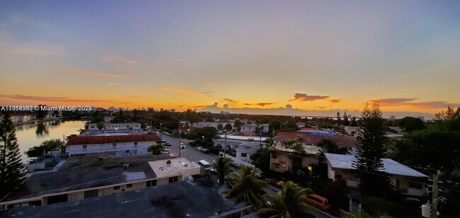 Building Photo - 8001 Crespi Blvd