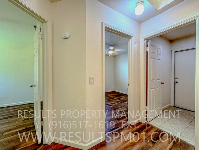 Building Photo - Beautiful upgraded Rocklin 3 Bedroom
