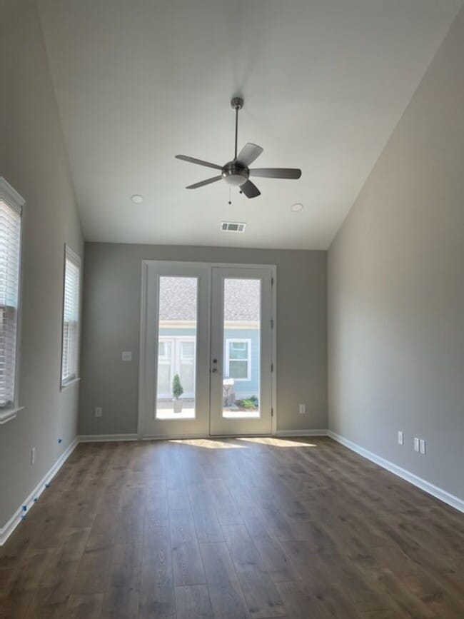 Building Photo - 3 BR 2.5 BA-  New Construction Townhouse f...