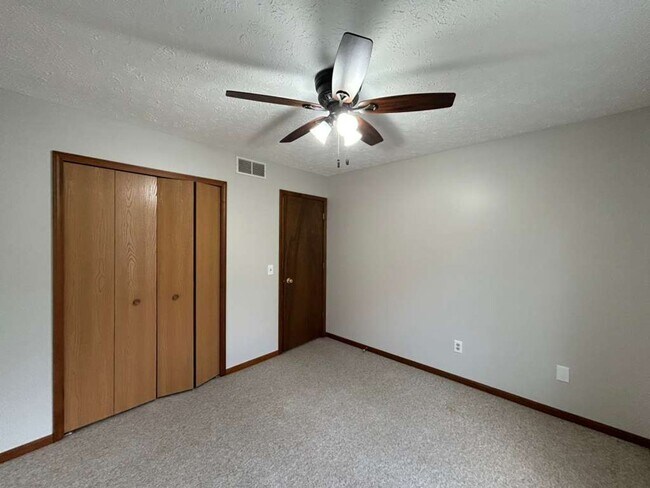 Building Photo - Beautiful 3-Bedroom, 2-Bath Home in the Heart of Painesville