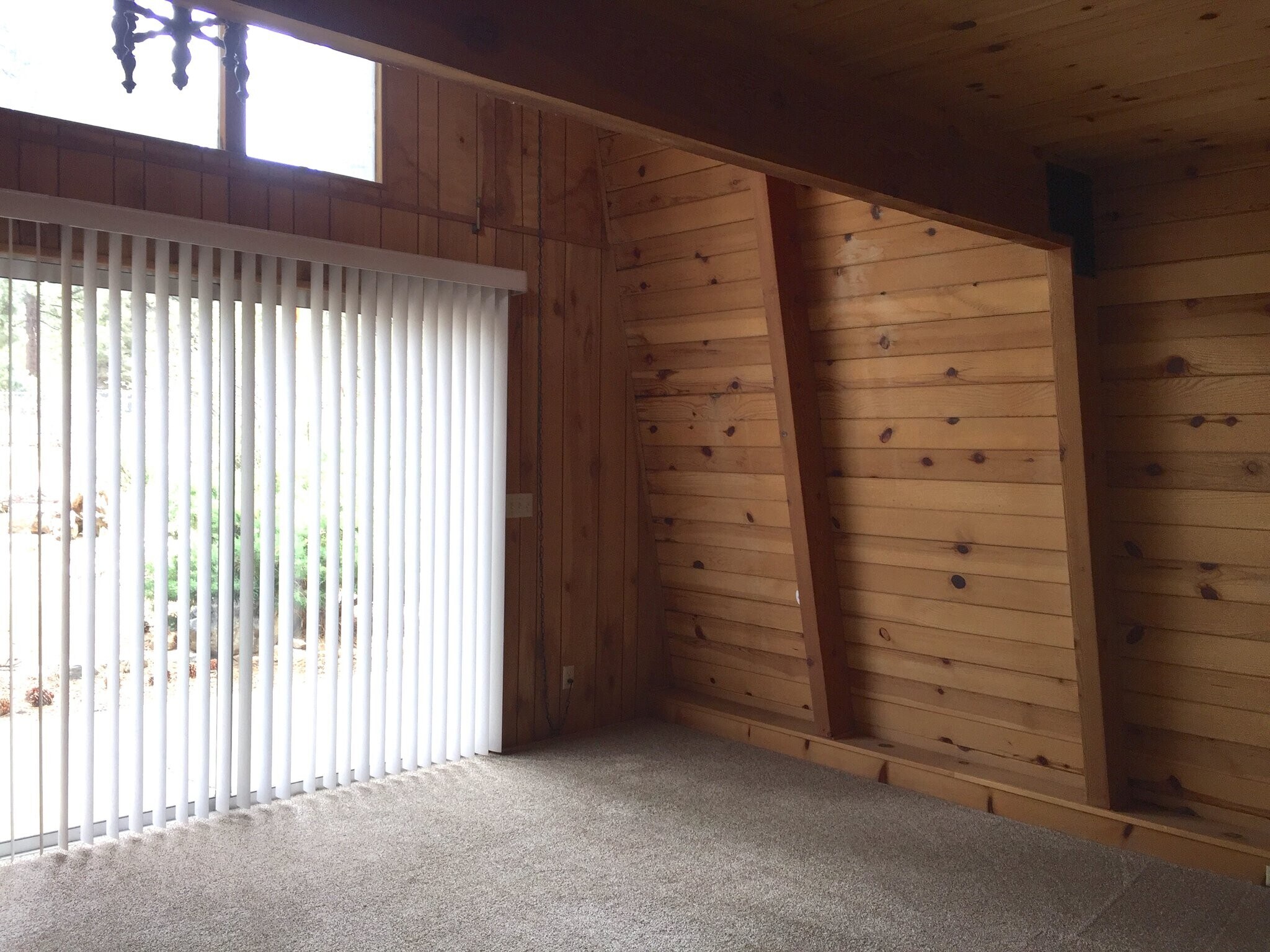 Building Photo - 2037 Fox Ln