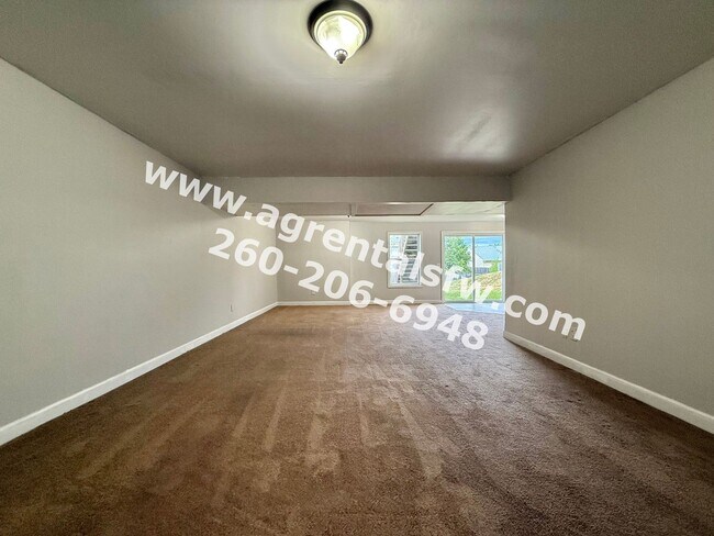 Building Photo - 3 Bedroom House - $300 off first months rent