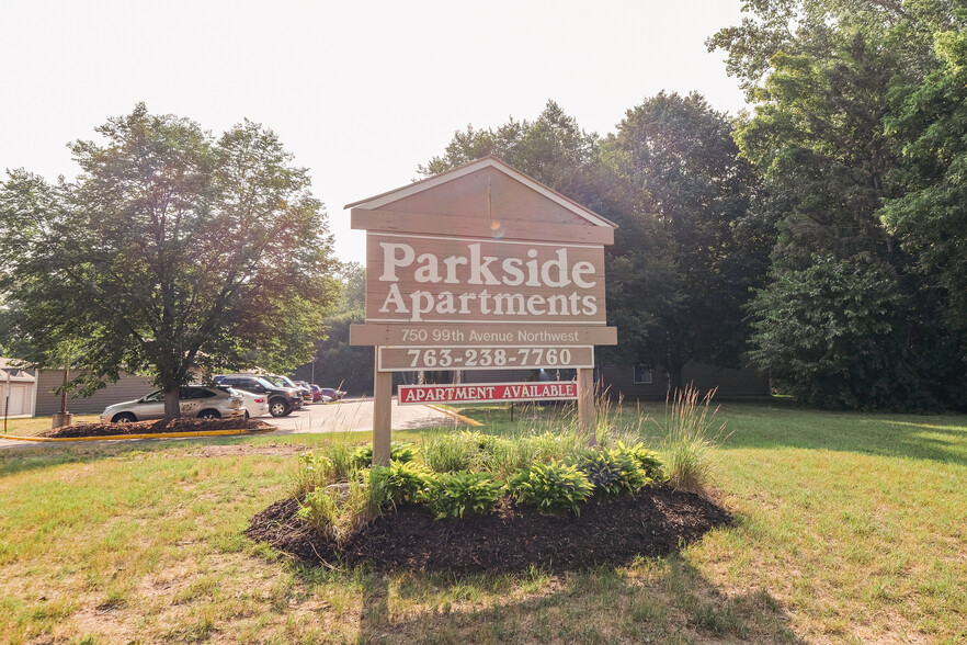 Building Photo - Parkside Apartments