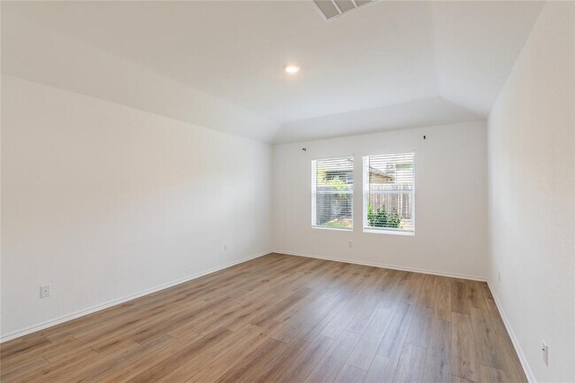 Building Photo - 1729 Catahoula Dr