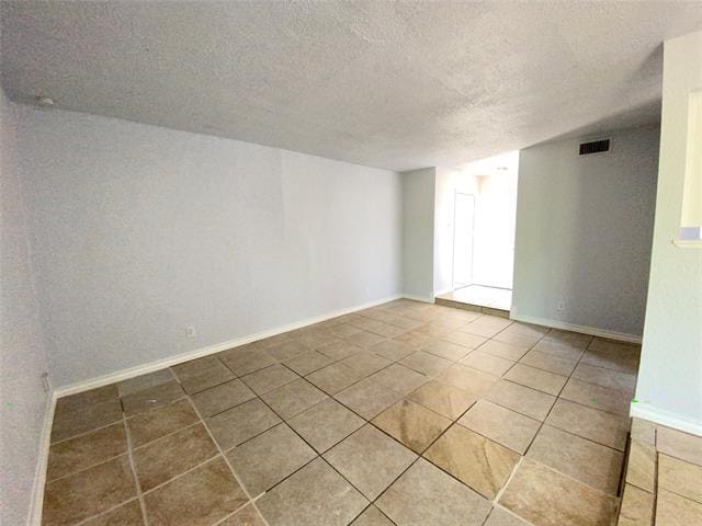 Building Photo - 6812 Trail Lake Dr