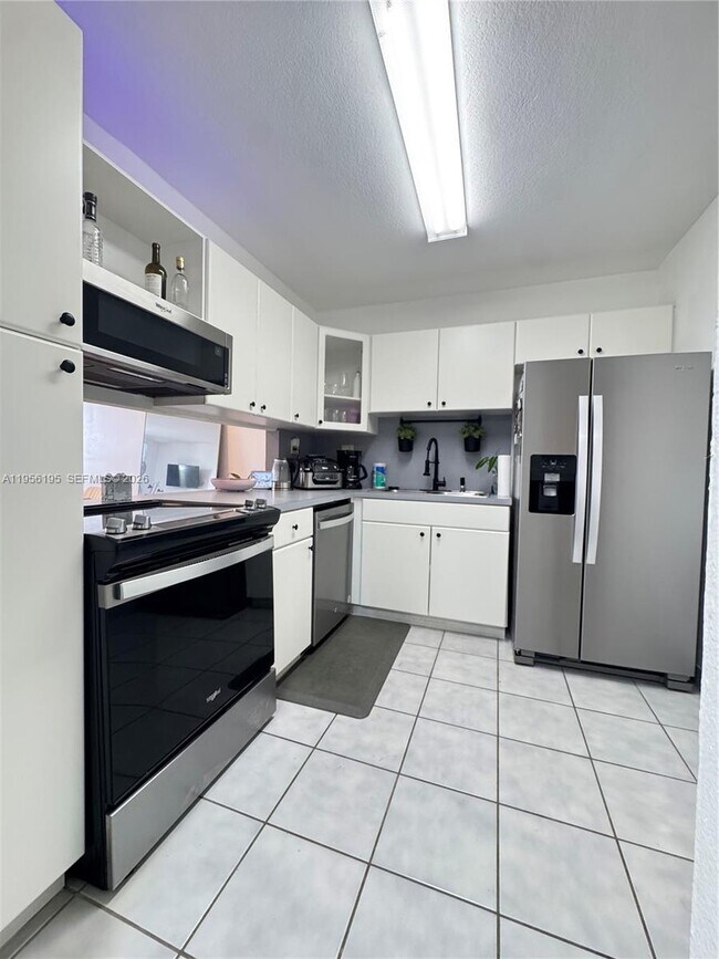 Building Photo - 500 Three Islands Boulevard