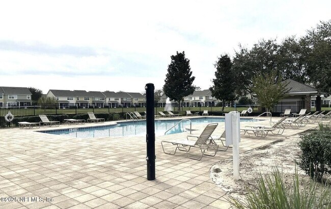 Building Photo - 6319 Autumn Berry Cir