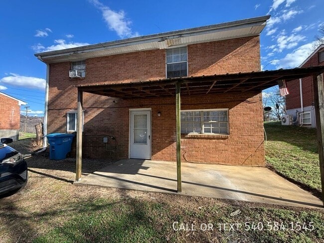 Building Photo - 2826 Idlewild Blvd NE