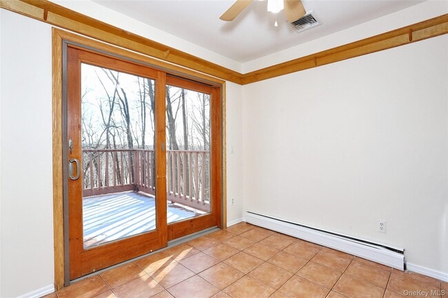 Building Photo - 9 Country Club Ln